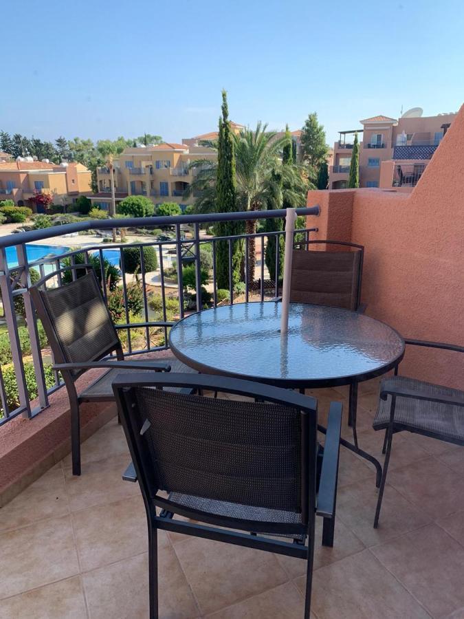 Comfortable 2 Bedroom Apartment In Popular Limnaria Gardens Paphos Exterior foto